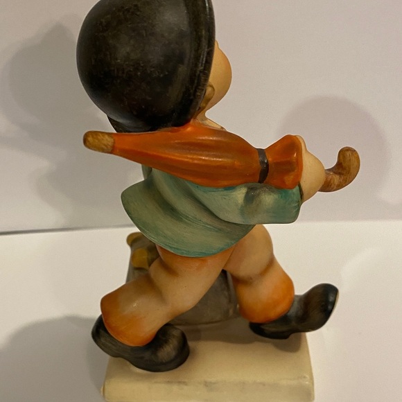 Merry Wanderer Goebel Figurine with Vibrant Orange and Green Details - Picture 2 of 5